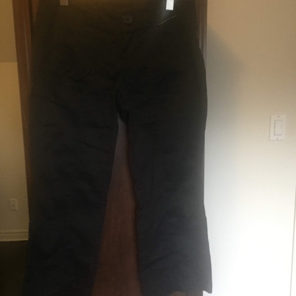 Black Cotton Capris - Picture 1 of 1
